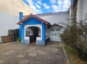 Local comercial · 300m² · 1 Cochera · Local en Castelar