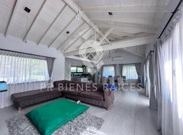 Casa · 250m² · 7 Ambientes · 2 Cocheras · Casa - Santa Clara Al Sur