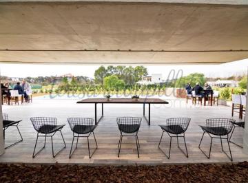 Casa · 270m² · 5 Ambientes · 2 Cocheras · Casa en Venta en Pilará - La Volanta - Pilar - Urdapilleta Propiedades