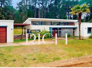 RIH-RIH-593_2 · Casa en Venta en Costa Esmeralda - Implantada Sobre Doble Lote