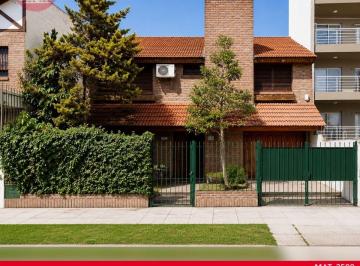 Casa de 5 ambientes, Morón · Chalet de 5 Ambientes en Haedo