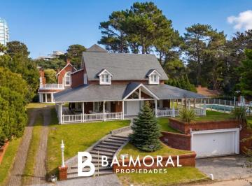 BML-BML-1315_2 · Casa Premium en Venta en Pinamar Centro.