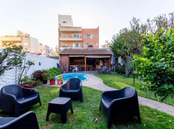 Casa · 280m² · 5 Ambientes · 3 Cocheras · Venta Casa 4 Dorm Jardin Pil Quincho Coch Victoria