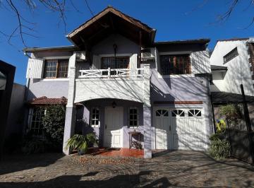 Casa · 125m² · 5 Ambientes · 4 Cocheras · Casa en Bella Vista