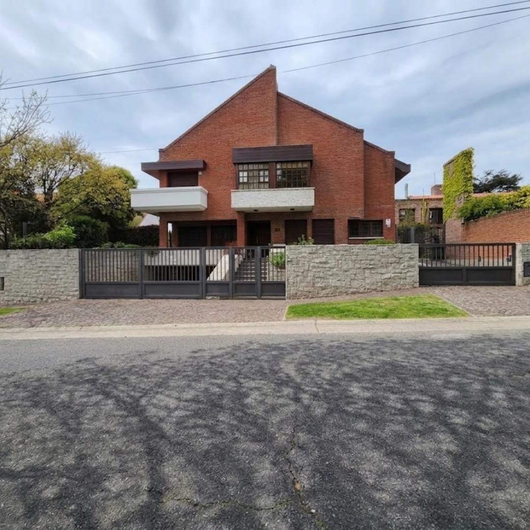 Chalet 6 en Venta! Mendoza 3600. Apto Crédito.