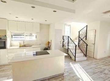 Casa · 75m² · 3 Ambientes · 1 Cochera · Venta Casa 3 Ambientes Parque Barrio Moreno La Reja