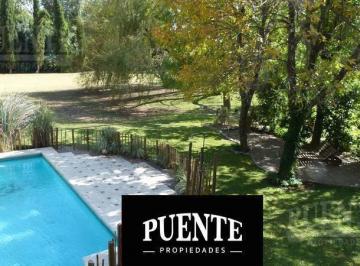 Casa · 280m² · 6 Ambientes · St. Thomas Norte, con Una Vista Increíble Al Golf!