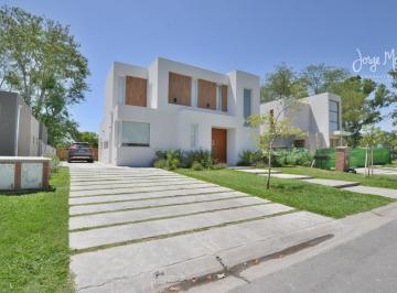 Foto Principal · Casa en Venta Barrio Santa Guadalupe con Pileta - 3 Dorm. - #id 14762