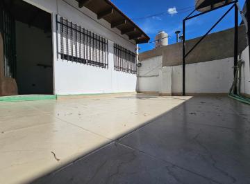PH · 90m² · 5 Ambientes · Venta PH Multifamiliar 5 Ambientes C/terraza y Patio, en Mataderos