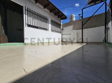PH · 90m² · 5 Ambientes · Venta PH Multifamiliar 5 Ambientes C/terraza y Patio, en Mataderos