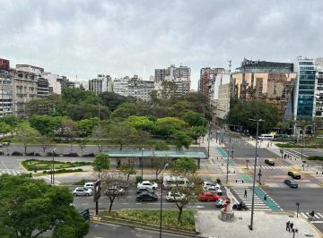 Departamento · 32m² · 1 Ambiente · Monoambiente Amplio y Luminoso con Vista Abierta a Plaza Libertad \ Apto Profesional