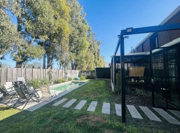 Casa · 400m² · 4 Ambientes · Venta Casa en Grand Bell 4 Ambientes Pileta