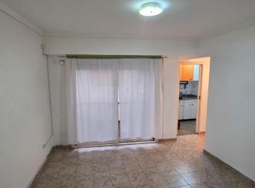 Departamento · 32m² · 2 Ambientes · Alquiler, Depto. 2 Amb. 6p., Flores