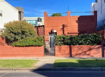 Casa · 67m² · 2 Dormitorios · Casa en Venta - Artigas Al 300