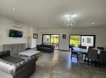 Casa · 185m² · 5 Ambientes · 1 Cochera · Casa en Venta - 4 Dorm. 4 Baños - Pinamar