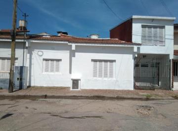 Casa · 198m² · 4 Ambientes · Casa en Venta - 3 Dorm. 2 Baños - Mar del Plata