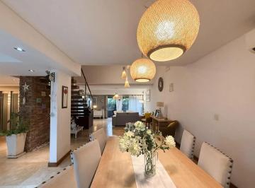 Casa de 5 ambientes, Mataderos · Casa 5 Amb en Venta en Barrio Naón