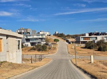 Terreno , Villa Carlos Paz · Venta: Lote - 810 m² - Barrio Venturia - Villa Carlos Paz