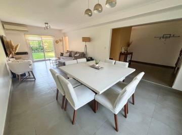 Casa · 170m² · 4 Ambientes · 1 Cochera · Venta Casa 4 Ambientes Martínez Jardín Reciclada