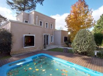 Casa de 6 ambientes, Mar del Plata · Excelente Casa en Venta en Sierra de Los Padres. Gas Natueal. Apta Crédito