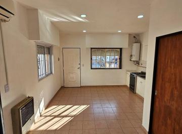 PH · 38m² · 2 Ambientes · 1 Cochera · Departamento PH 2 Ambientes con Cochera en Alquiler en Martin Coronado