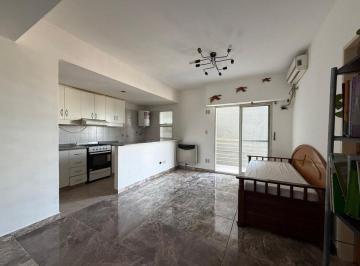 Departamento · 42m² · 2 Ambientes · Departamento 2 Ambientes Venta en Pompeya C Balcón