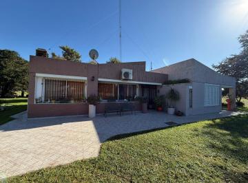 Quinta vacacional de 5 ambientes, Ramallo · Casa Quinta con 6.7 Has, Excelente Ubicacion