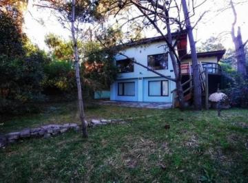 Casa · 128m² · 7 Ambientes · Casa en Venta - 4 Dorm. 2 Baños - Mar de Las Pampas