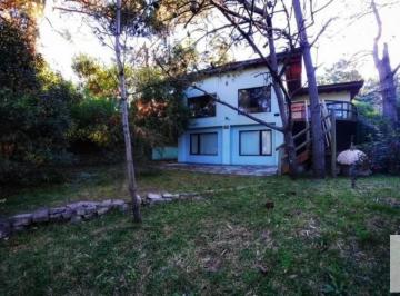Casa · 128m² · 7 Ambientes · Casa en Venta - 4 Dorm. 2 Baños - Mar de Las Pampas