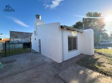 Casa · 241m² · 2 Dormitorios · 1 Cochera · Casa en Venta - 2 Dorm.
