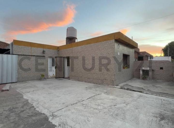 Casa · 123m² · 4 Ambientes · 1 Cochera