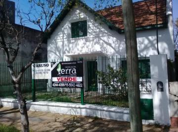 Casa · 310m² · 4 Ambientes · Casa en Temperley