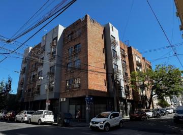 Departamento · 33m² · 2 Ambientes · Alquiler Depto 1 Dormitorio Alberdi