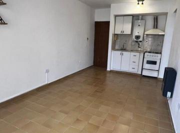 Departamento · 33m² · 2 Ambientes · Alquiler Depto 1 Dormitorio Alberdi