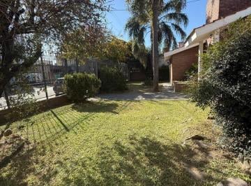 Casa · 225m² · 7 Ambientes · 4 Cocheras · Venta Casa San Ignacio 3 Dorm. con Amplio Patio