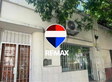 Casa · 154m² · 7 Ambientes · Casa 2 Dorm + Locales Venta Comerciales Centro