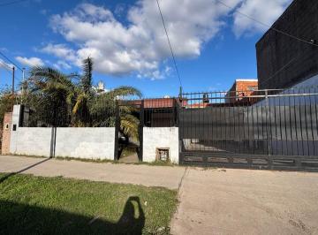 Casa · 75m² · 3 Ambientes · 4 Cocheras · Venta Casa 3 Ambientes Monte Grande