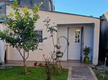 Casa · 79m² · 3 Ambientes · 1 Cochera · Venta Casa3 a y Dto. Lomas de Zamora N. Condiciones