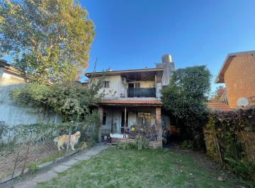 Casa · 203m² · 5 Ambientes · 4 Cocheras · Casa 5 Ambientes en Martínez