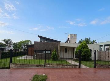 Casa · 150m² · 4 Ambientes · Casa - Rio Ceballos