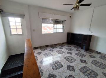 PH · 92m² · 4 Ambientes · PH Venta Mataderos Terraza Propia Escalera Piso 2