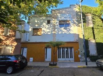 Casa · 92m² · 4 Ambientes · Venta Casa 4/5 Amb. Flores Lote Propio 2 Plantas