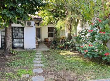 Casa · 200m² · 4 Ambientes · 1 Cochera · Venta Casa 5 Ambs Villa Ballester. Apto Credito