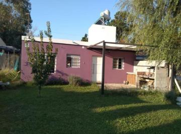 Casa · 70m² · 2 Ambientes · 1 Cochera · Casa en Venta - 1 Dormitorio 1 Baño - Villa Elisa