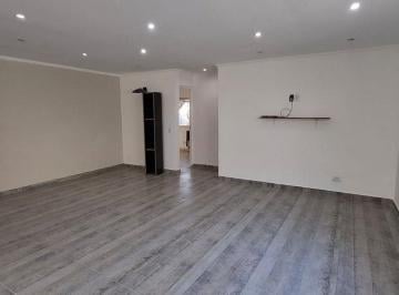 Casa · 130m² · 3 Ambientes · 2 Cocheras · Venta Casa 3 Ambientes Quincho Parque