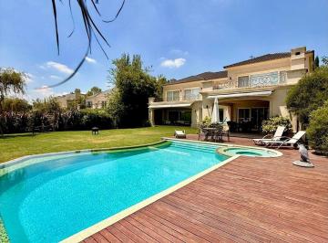 Casa · 629m² · 9 Ambientes · 3 Cocheras · Venta Excelente Casa en Country Bs As Golf