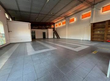Local comercial · 216m² · Local Comercial/esquina