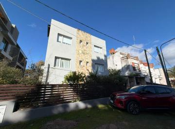 Departamento · 77m² · 3 Ambientes · 1 Cochera · Venta Departamento en Pinamar - 3 Amb Zona Centro