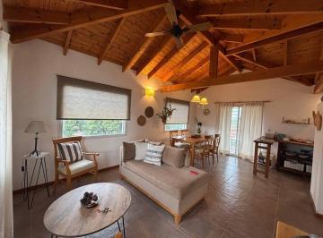 Casa · 102m² · 2 Ambientes · Casa 2 Dorm. en Villa General Belgrano