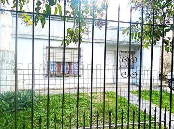 Casa de 7 ambientes, Quilmes · Se Venden 2 Casas Sobre Lote Propio, Quilmes Oeste (7 Ambientes, Apta Bco. Jardín, Gran Oportinidad)